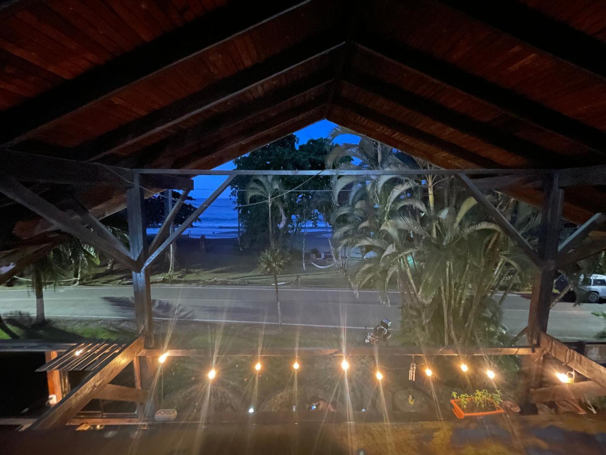Perla Negra Beachfront Puerto Viejo de Talamanca Екстер'єр фото