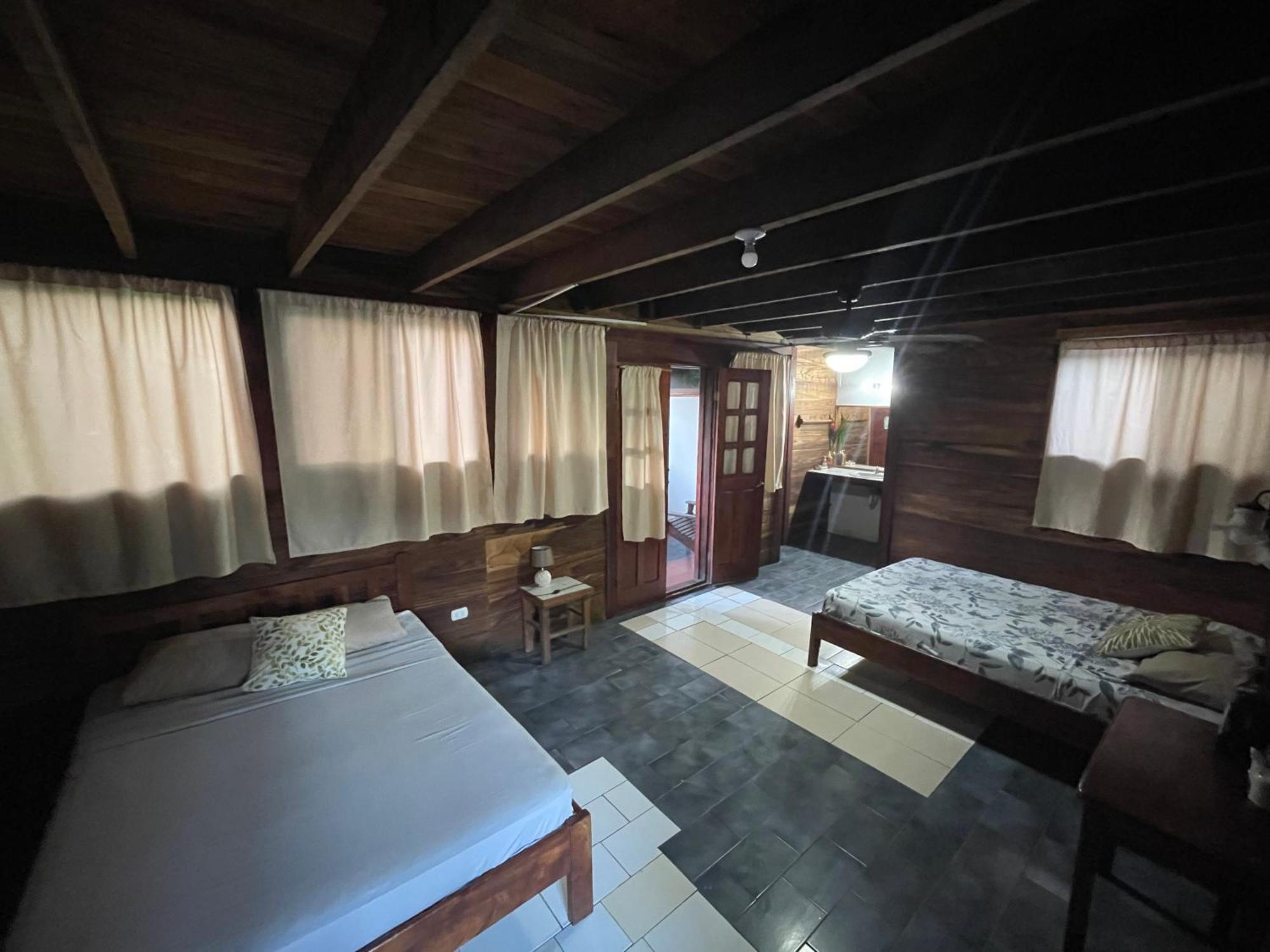 Perla Negra Beachfront Puerto Viejo de Talamanca Екстер'єр фото